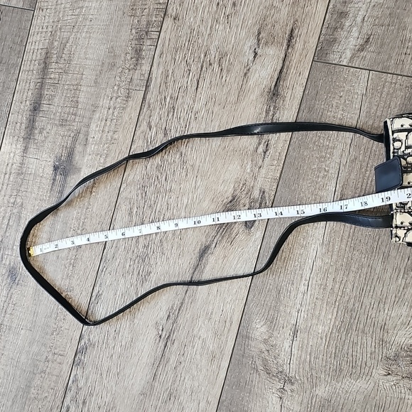 Black and Cream Crosbody Bag  Bag - Picture 8 of 9